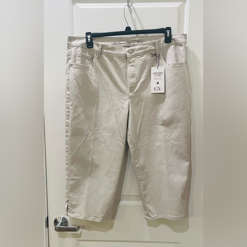 NEW…Gloria Vanderbilt Amanda Plus Size Capri Pants - Picture 3 of 5